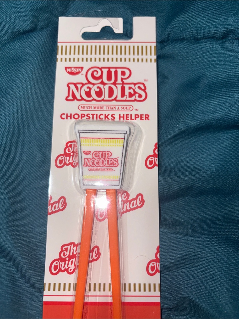 Nissin Cup Noodles Red Chopsticks Helper & Ramen Cup Spoon Set - Picture 7 of 12